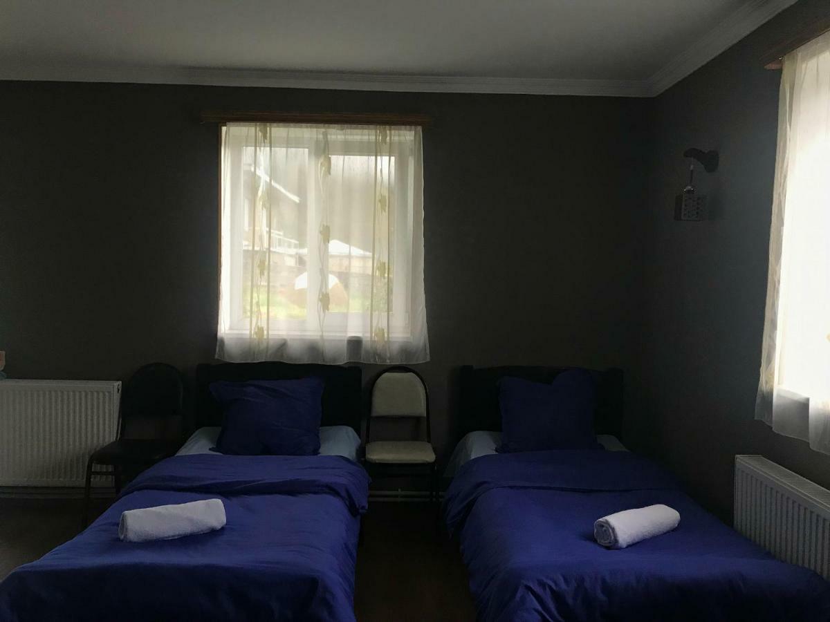 Piligrim Kazbegi Hotell Exteriör bild